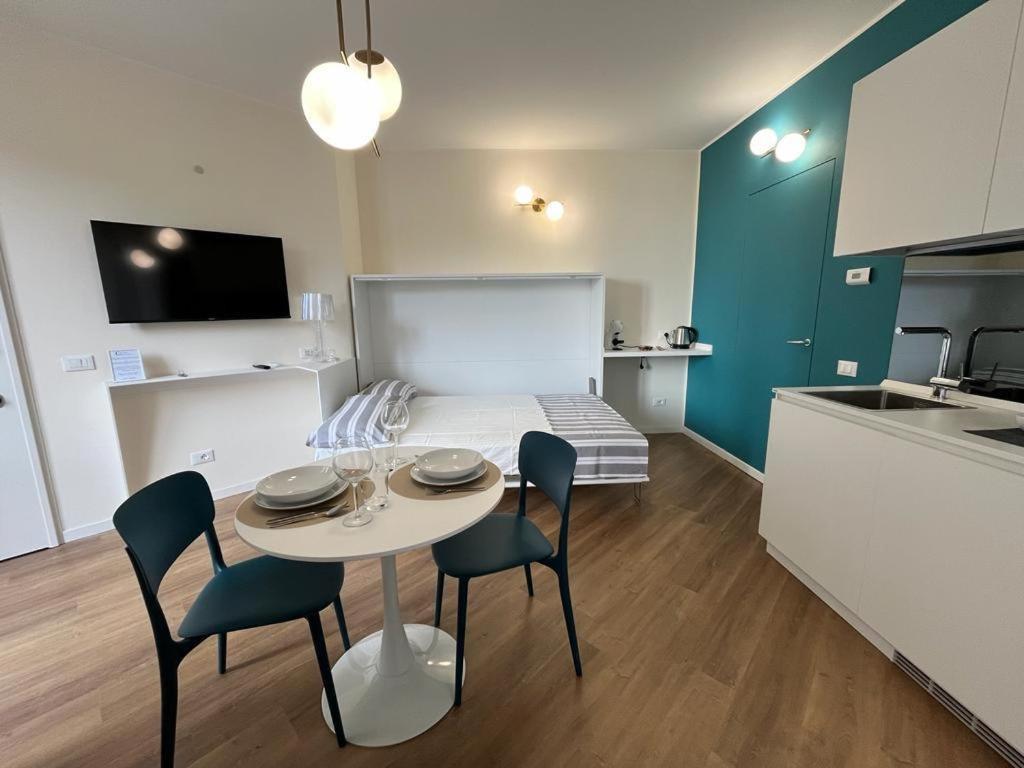 Casa Jotti Appartement Cardano Al Campo Buitenkant foto