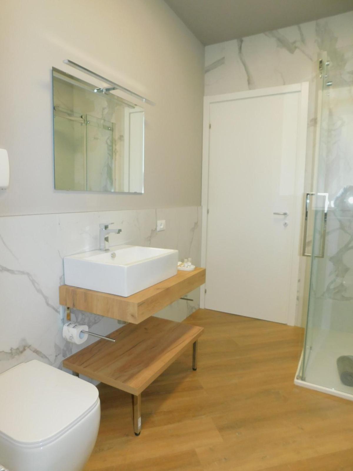 Casa Jotti Appartement Cardano Al Campo Buitenkant foto