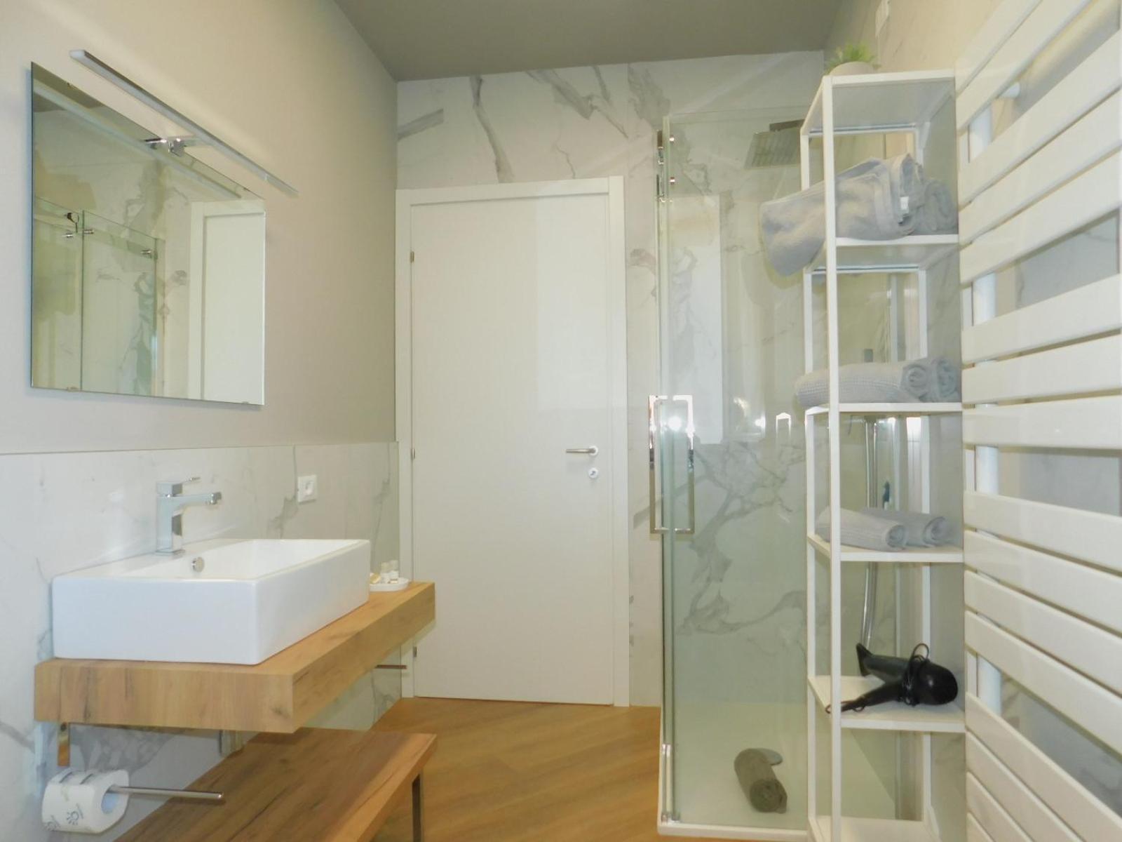 Casa Jotti Appartement Cardano Al Campo Buitenkant foto
